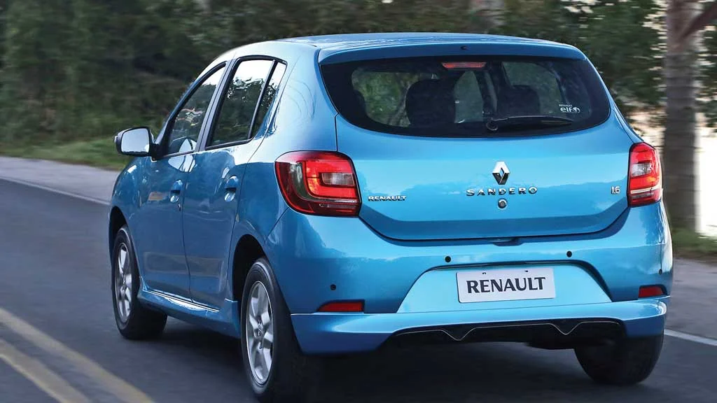 Renault Sandero Dynamique 1.6 Flex 2016 entrega bom espaço interno e consumo equilibrado