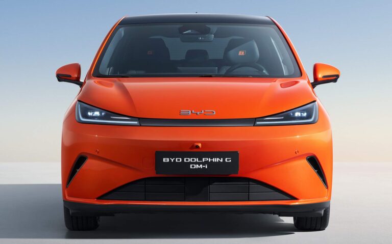 BYD Dolphin G híbrido estreia com até 1.000 km de autonomia na China