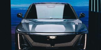 Cadillac confirma chegada ao Brasil e já tem mês para abrir as vendas