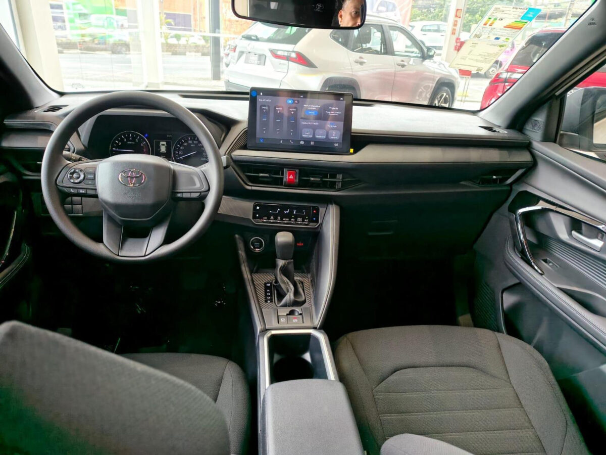 Toyota Yaris Cross XR 2026 em detalhes: os destaques positivos e negativos