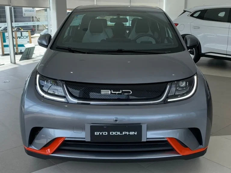 BYD Dolphin GS 2027 mantém força entre elétricos com autonomia, tecnologia e praticidade