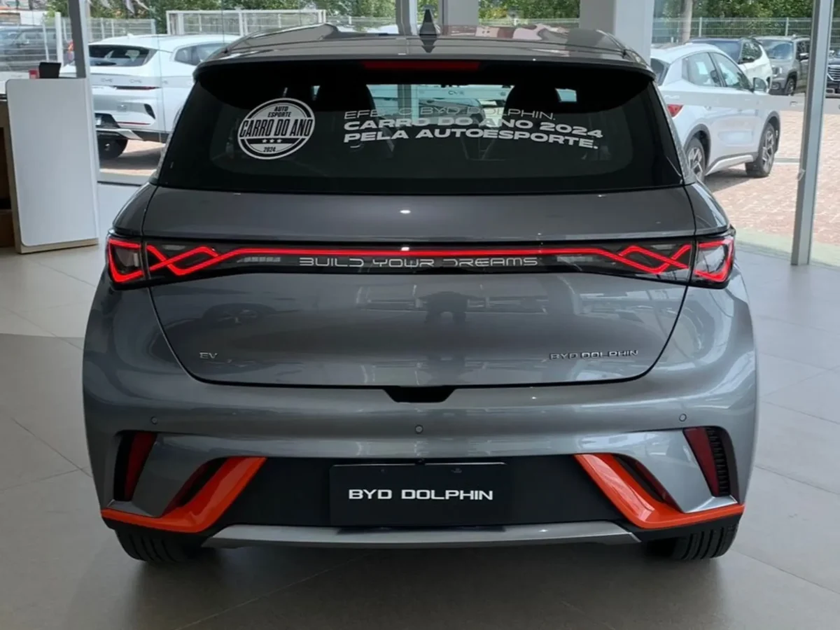Avaliamos o BYD Dolphin GS 2027: elétrico cresce nas vendas