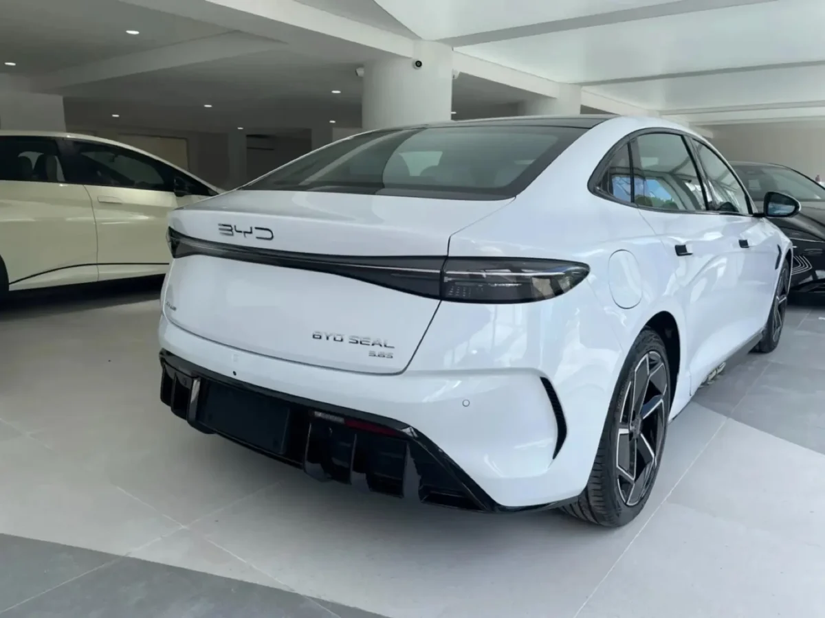 BYD Seal 2026 à prova: vale mesmo a pena apostar no 100% elétrico?