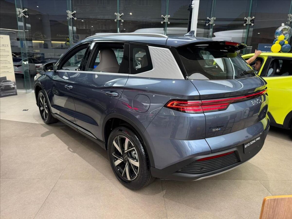 BYD Song Pro ou Jaecoo 7 Elite? Descobrimos qual SUV vale mais a pena em 2026