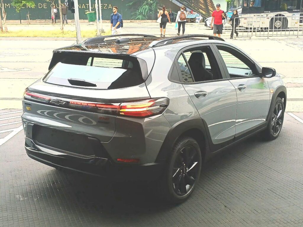 Avaliação: Chevrolet Sonic RS 2027 estreia com pegada esportiva e detalhes exclusivos