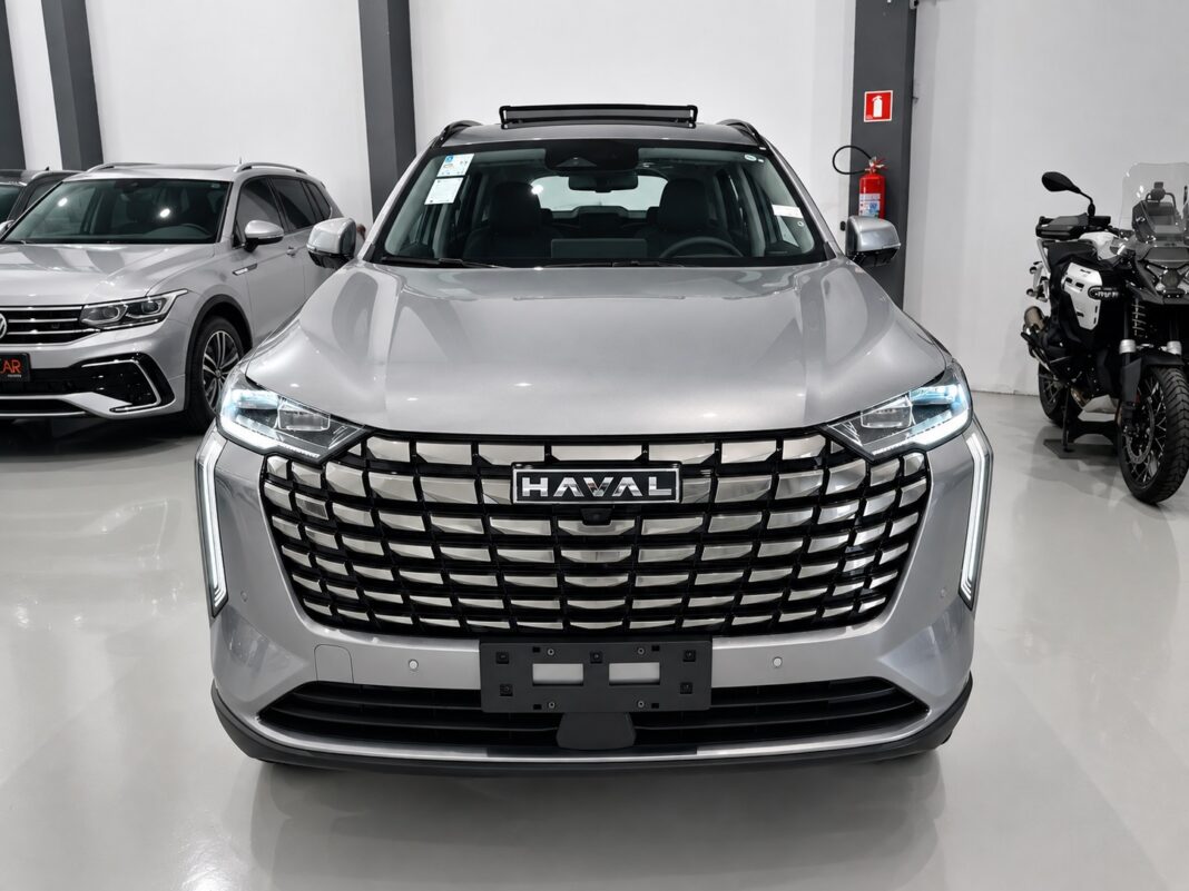 Central multimídia do Haval H6 2026 concentra funções do carro e amplia personalização Central multimídia do Haval H6 2026 concentra funções do carro e amplia personalização