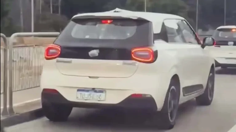 Flagra revela DFM Box em testes e rival do BYD Dolphin pode chegar ao Brasil em breve