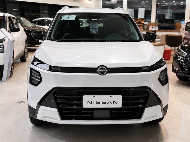 Nissan Kait Exclusive 2026 encara longa viagem e revela seus pontos fortes e limitações