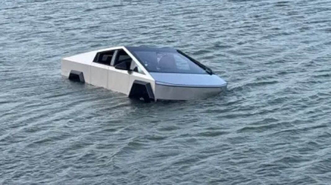 Tesla Cybertruck afunda em lago durante teste de “modo aquático” Tesla Cybertruck afunda em lago durante teste de “modo aquático”