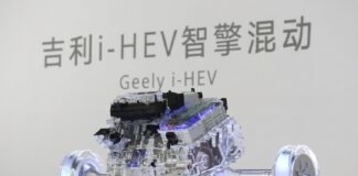 Geely revela tecnologia híbrida com consumo de até 45 km/l