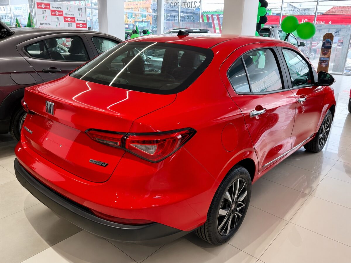 Fiat Cronos Precision 2026 mantém motor 1.3 e surpreende pelo espaço interno