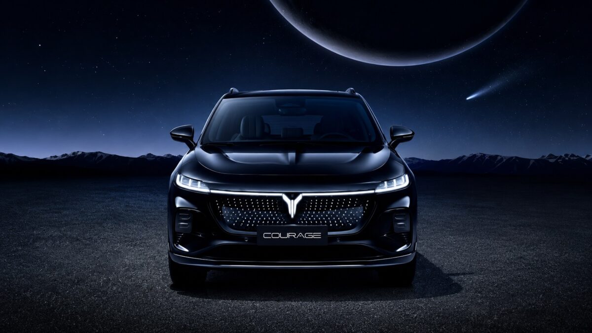 Stellantis se une à Dongfeng e prepara produção de carros elétricos chineses na Europa