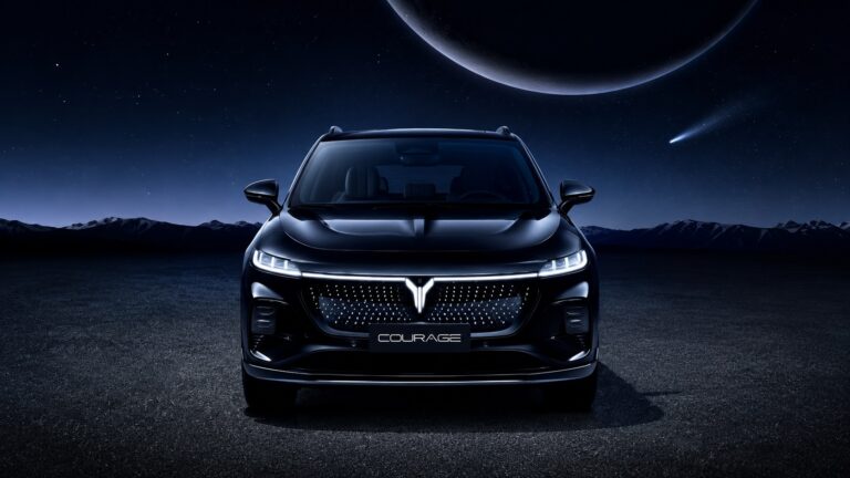 Stellantis se une à Dongfeng e prepara produção de carros elétricos chineses na Europa