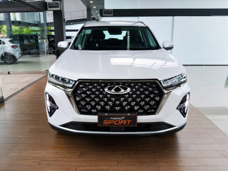 Seguro de carro elétrico é mais caro? Comparação mostra o que realmente pesa no preço