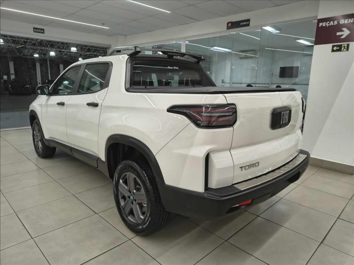 Fiat Toro Endurance 1.3 Turbo 2026 ficou mais completa sem perder a proposta acessível