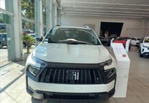 Fiat Toro bate 650 mil unidades e prepara virada híbrida inédita no Brasil Fiat Toro bate 650 mil unidades e prepara virada híbrida inédita no Brasil