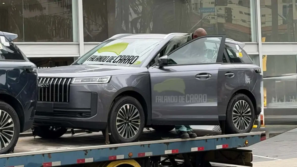 Jaecoo 5 Hybrid é flagrado em porto brasileiro e preço surpreende mercado