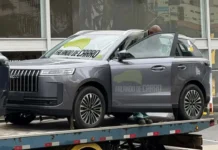 Jaecoo 5 Hybrid é flagrado em porto brasileiro e preço surpreende mercado Jaecoo 5 Hybrid é flagrado em porto brasileiro e preço surpreende mercado