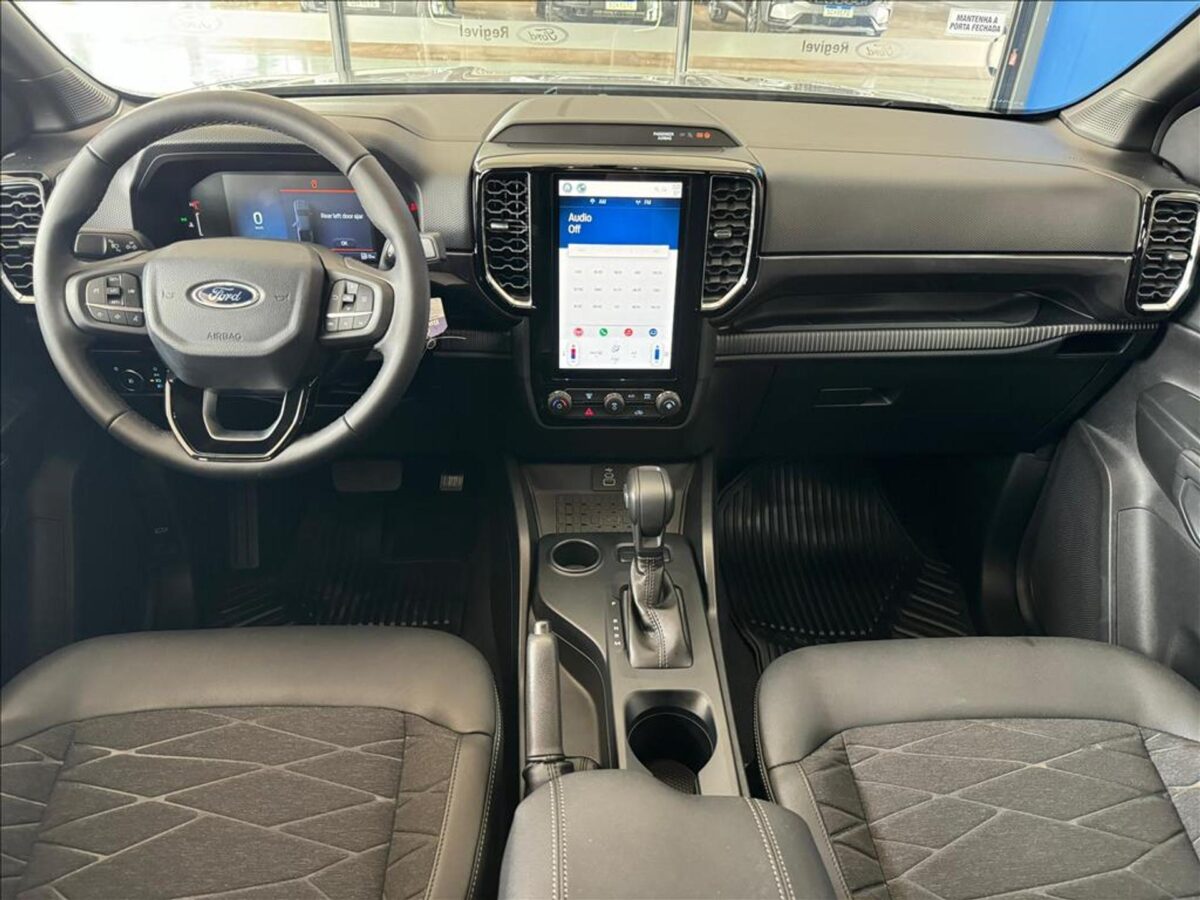 Qual Ford Ranger comprar? Comparativo mostra versões com desconto em maio