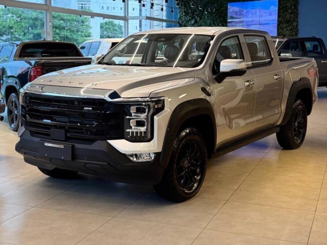 Foton Tunland V9 chegou para peitar Ram e F-150: a diesel híbrida chinesa surpreende!