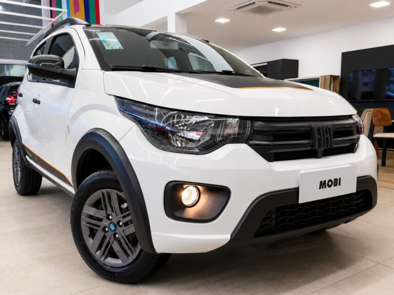 Fiat Mobi Trekking 2026: o que a versão mais completa entrega