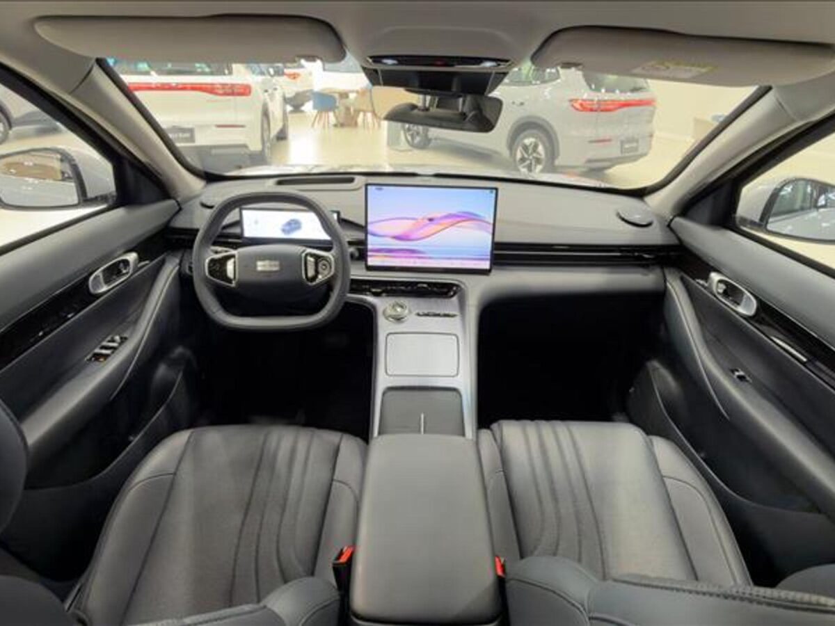 Novo Geely EX5 EM-i Max 2026 promete luxo e economia por preço que surpreende