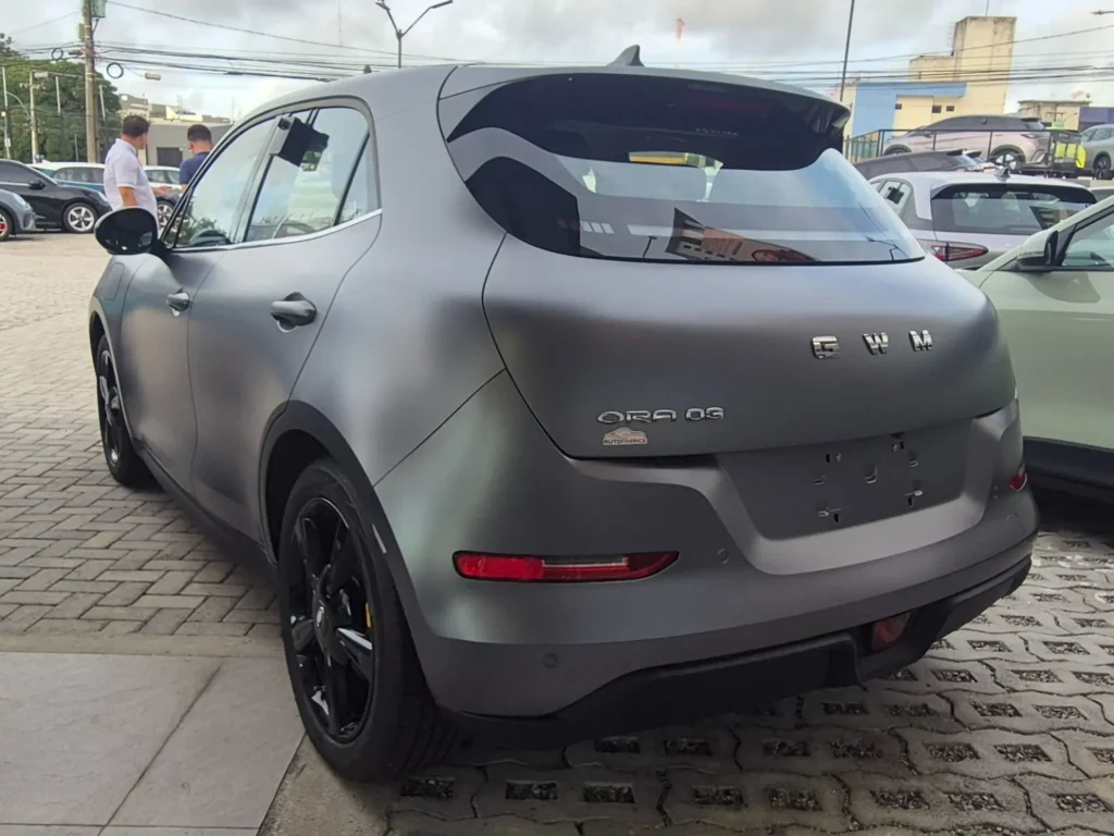 Comparativo: BYD Dolphin x GWM Ora 03 — qual entrega mais por menos?