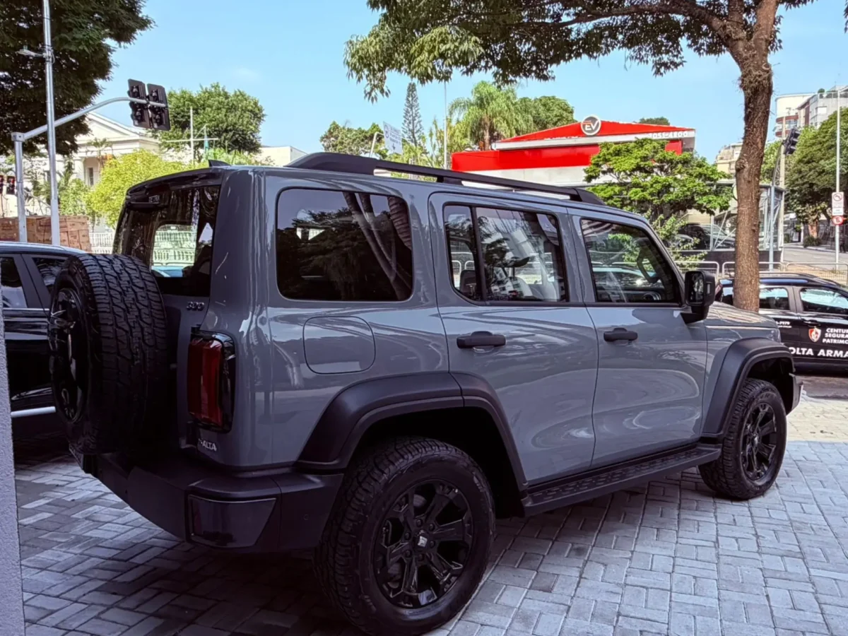 GWM Tank 300 2027 ganha motor flex no Brasil; confira a avaliação