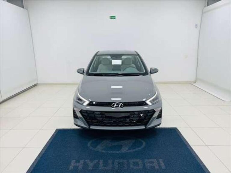 Hyundai HB20S Platinum 2027 combina motor turbo e pacote de segurança, mas ainda faz concessões