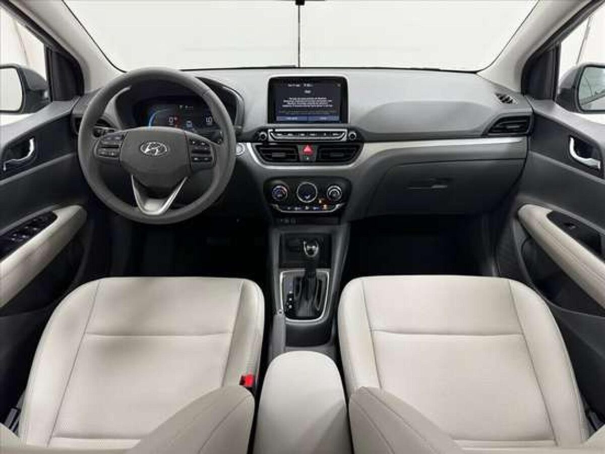 Novo Hyundai HB20S Platinum 2027 chega atualizado e mantém motor 1.0 turbo