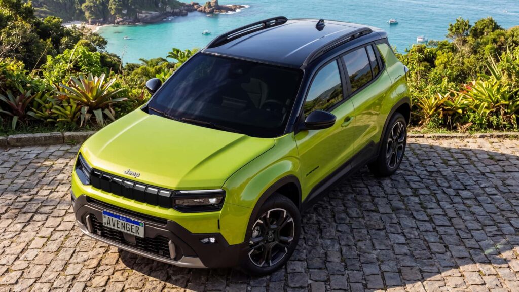 Interior do Jeep Avenger 2027 brasileiro é revelado e antecipa novidades
