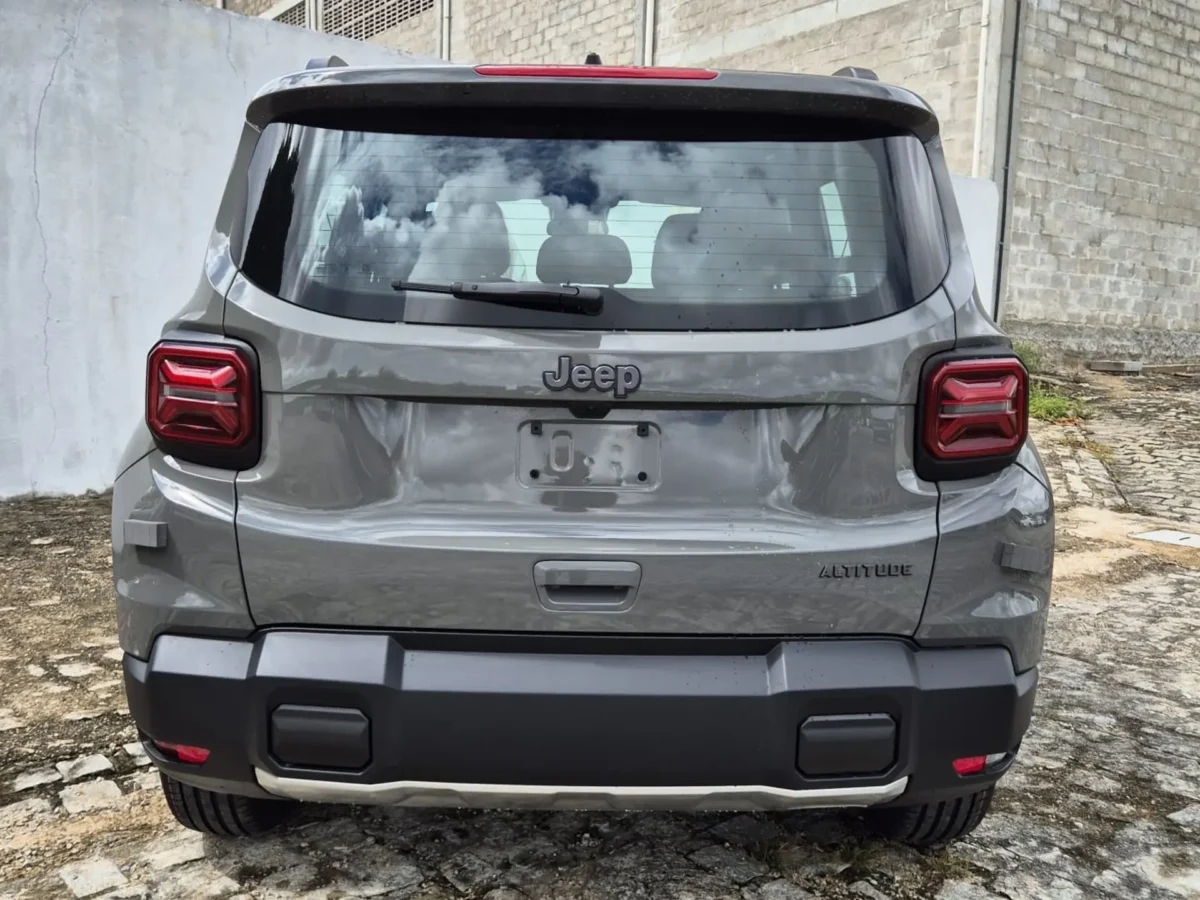 Novo Jeep Renegade Altitude 2027 ficou mais barato e já começou a chamar atenção nas lojas