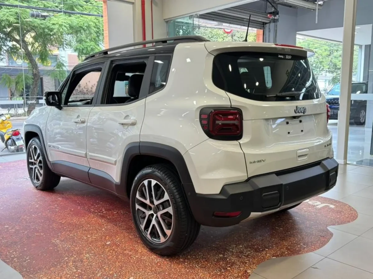 Jeep Renegade Sahara 2027 fica mais potente e equipado sem custar mais que o Creta