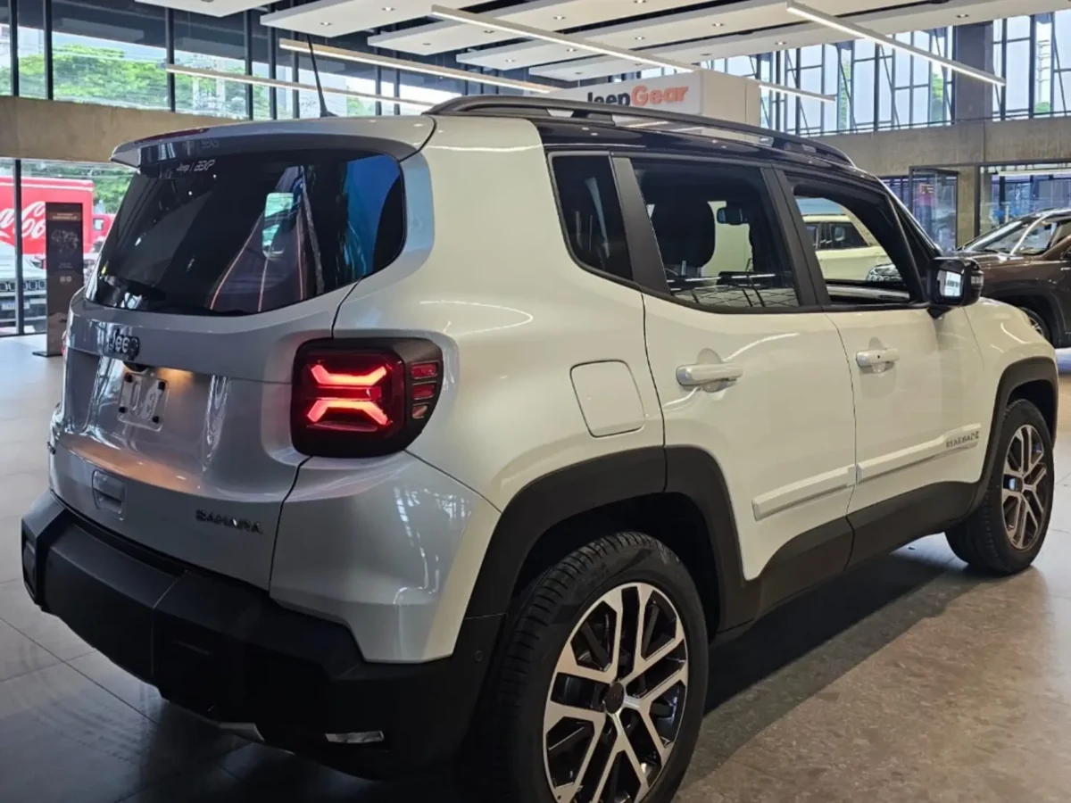 Jeep Renegade híbrido 2027: a versão Sahara entrega tudo isso mesmo?