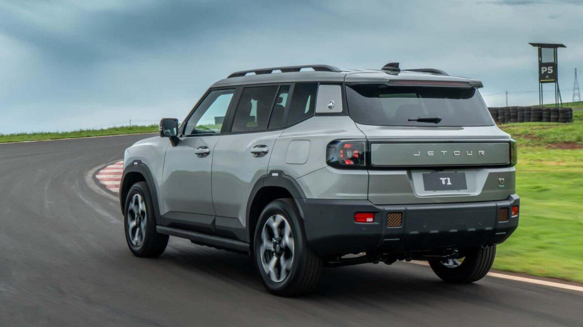 Novo Jetour T1 custa R$ 249 mil e surpreende com consumo de até 20 km/l