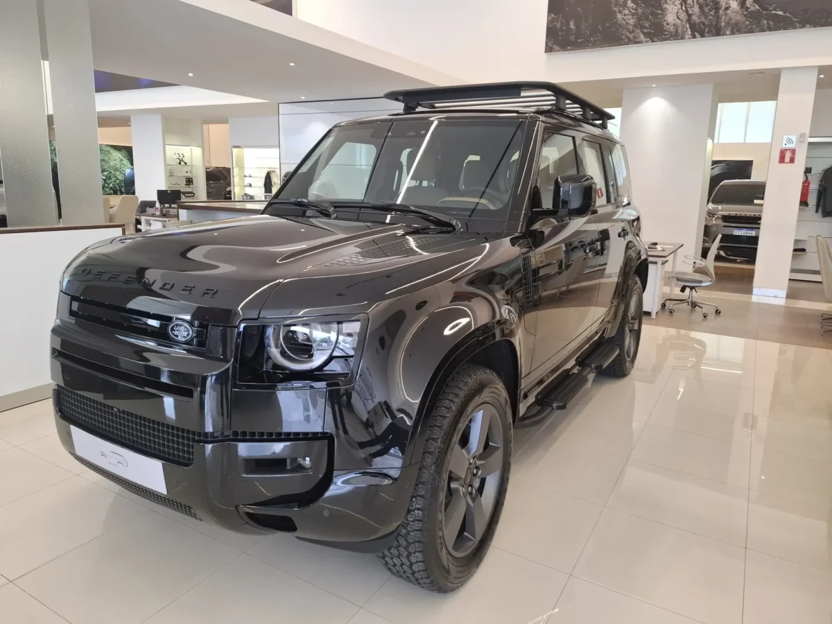 Novo Land Rover Defender 110X entrega desempenho forte e visual imponente