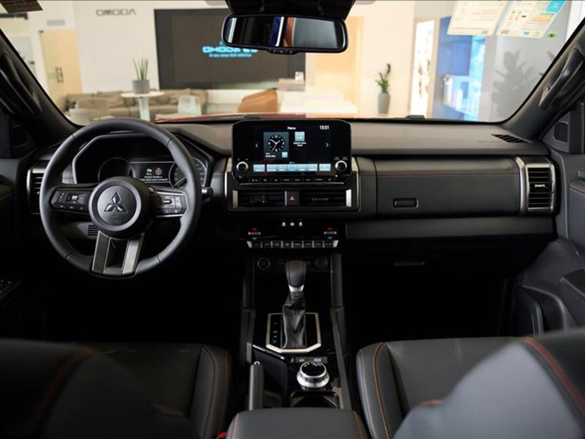 Mitsubishi Triton 2027 combina robustez de picape com conforto de SUV