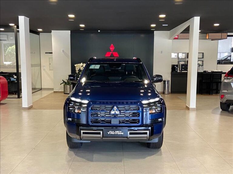 Avaliamos a nova Mitsubishi Triton Katana 2027: ela pode fazer a Hilux perder o trono?