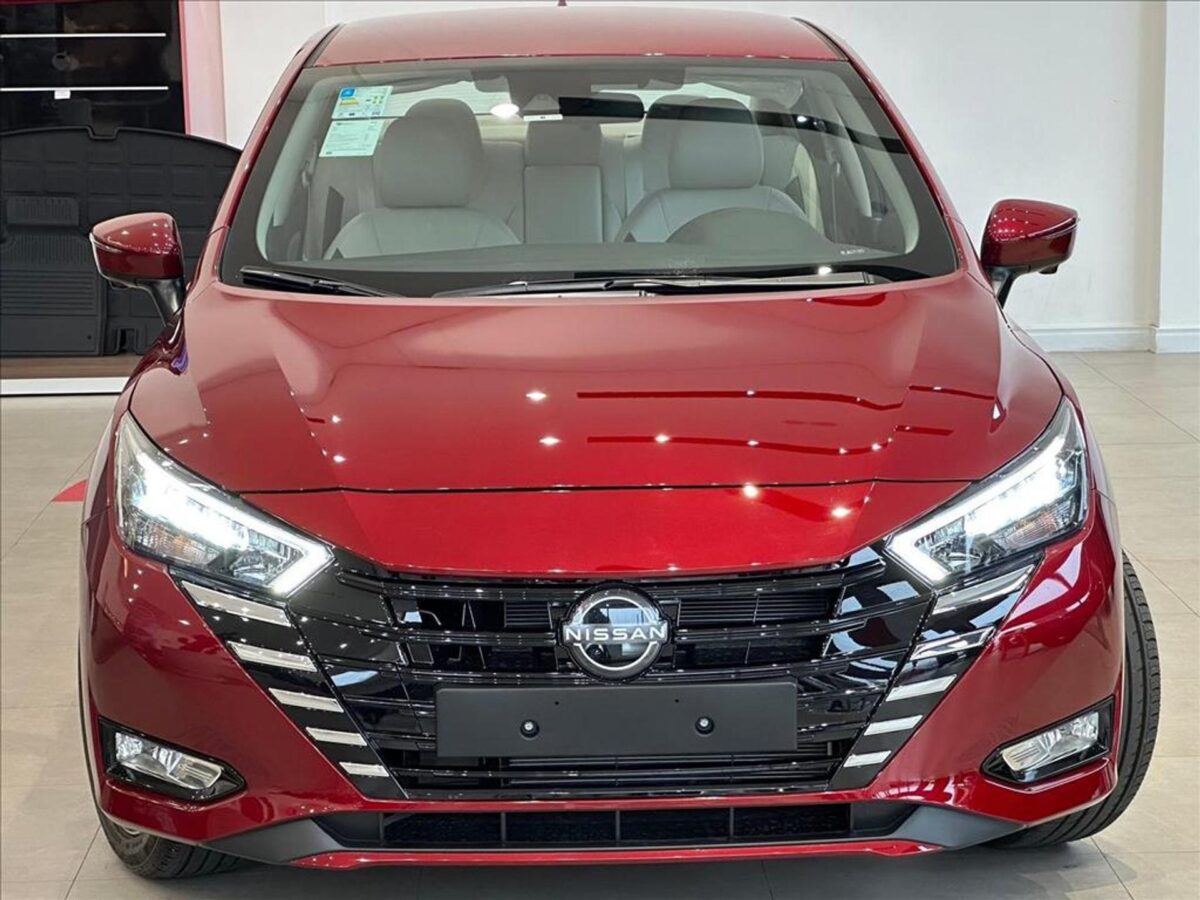 Avaliação: Nissan Versa Exclusive 2026 mostra força do 1.6 frente o Virtus