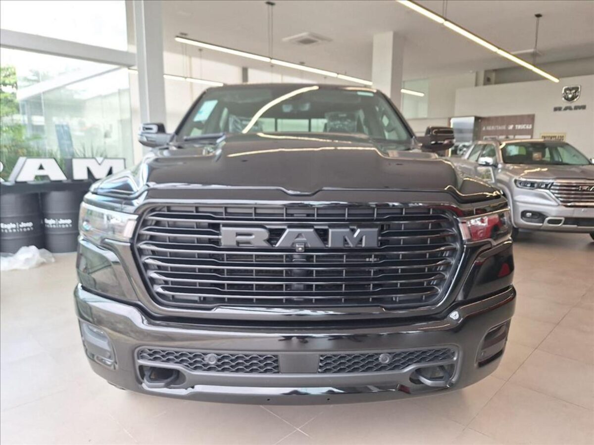 Ram 1500 Limited 2026 chega com motor Hurricane de 540 cv, luxo e capacidade de trabalho