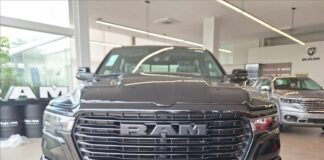 Avaliação da Ram 1500 2026: luxo, potência e tecnologia em destaque