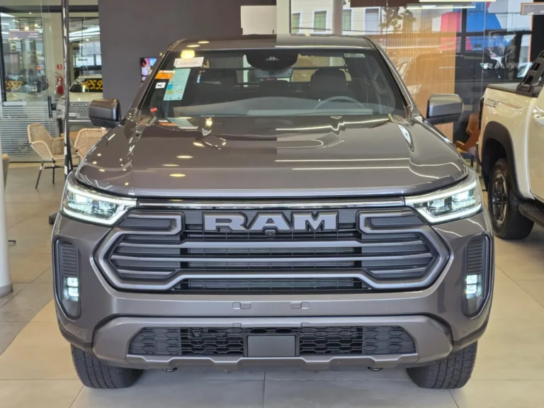 Ram Dakota 2026: o que muda entre as versões Warlock e Laramie além do preço