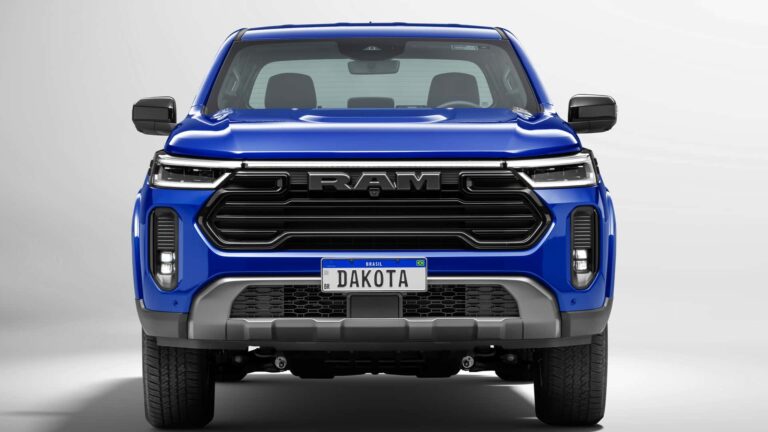 Ram Dakota Night Edition 2027 chega ao Brasil com visual “dark” e preço que assusta