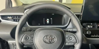 Guia do Toyota Corolla GLi Hybrid 2026: aprenda a usar o painel digital de 7”