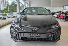 Toyota Corolla GR Sport 2026 ainda vale a pena? sedã sofre com a concorrência do BYD King Toyota Corolla GR Sport 2026 ainda vale a pena? sedã sofre com a concorrência do BYD King