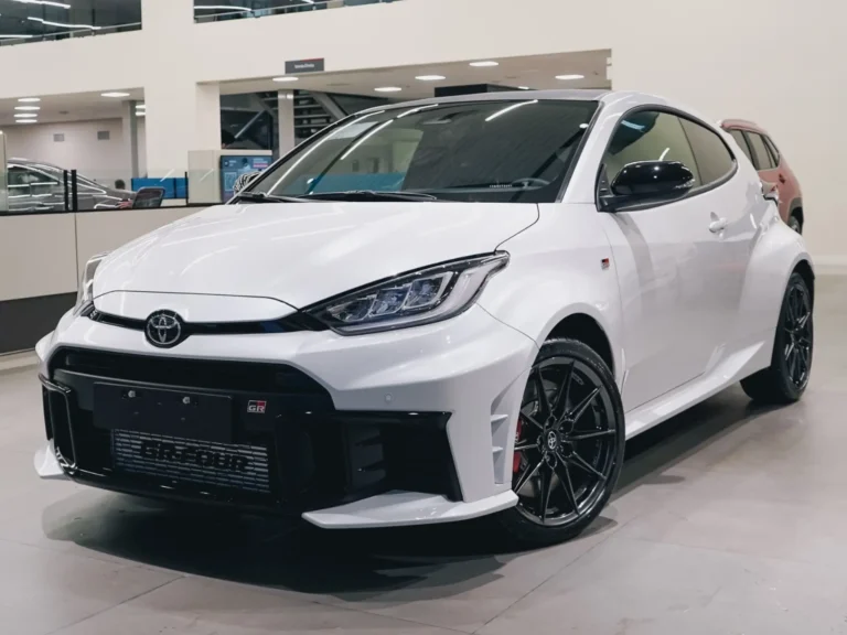 Toyota GR Yaris 2026: o que justifica pagar R$ 354.990 pelo esportivo?