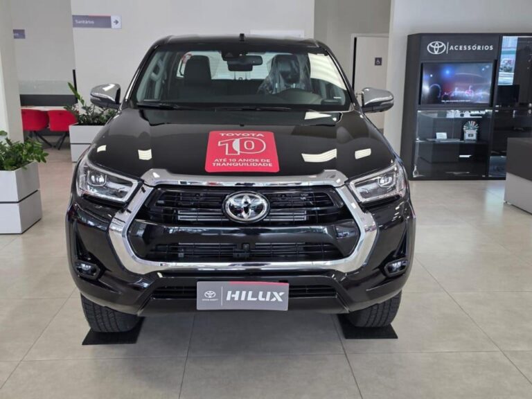 Avaliamos a Toyota Hilux SRX 2026 e entendemos por que ela domina o mercado