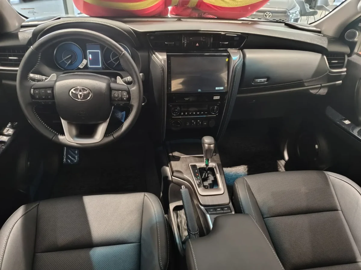Como funciona o painel de instrumentos da Toyota SW4 2026: Guia de configurações