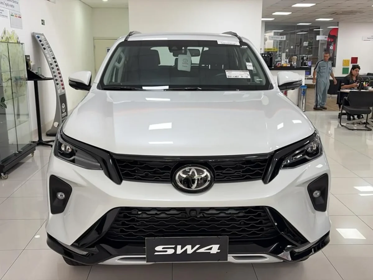 Toyota SW4 2026 SRX ou Diamond? Descobrimos qual versão vale mais a pena