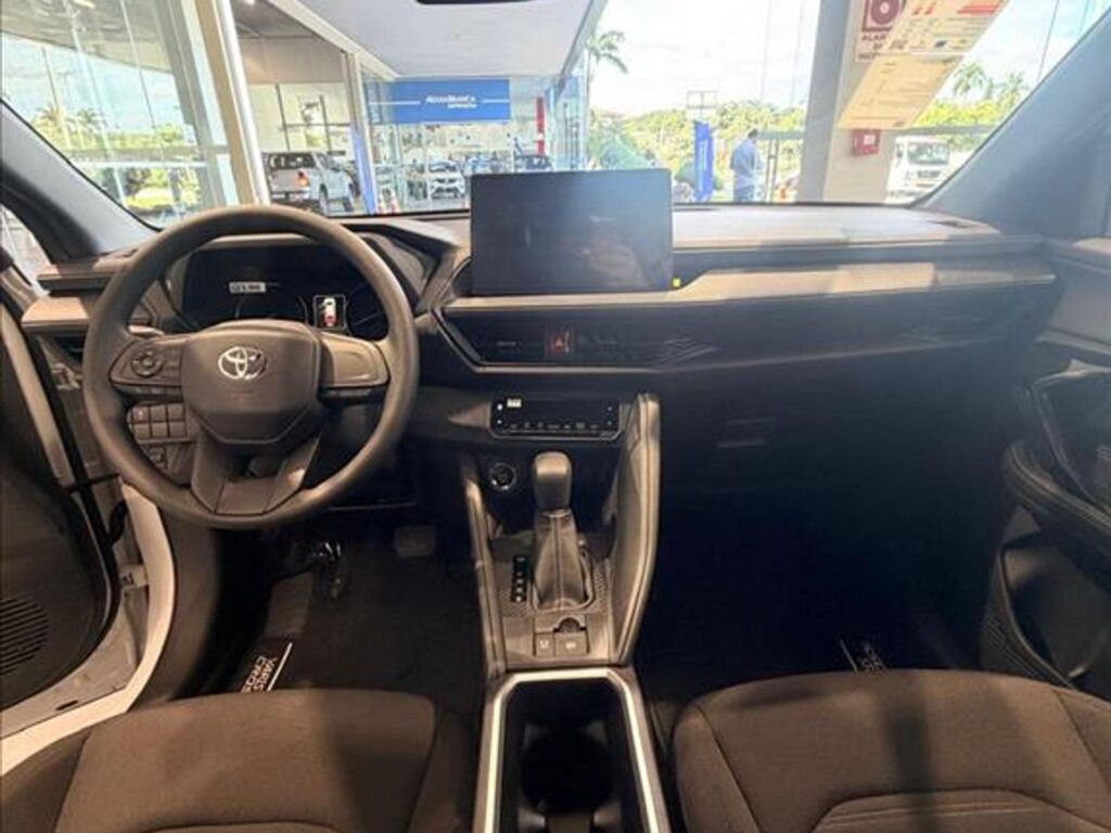Toyota Yaris Cross XR 2026 em detalhes: os destaques positivos e negativos